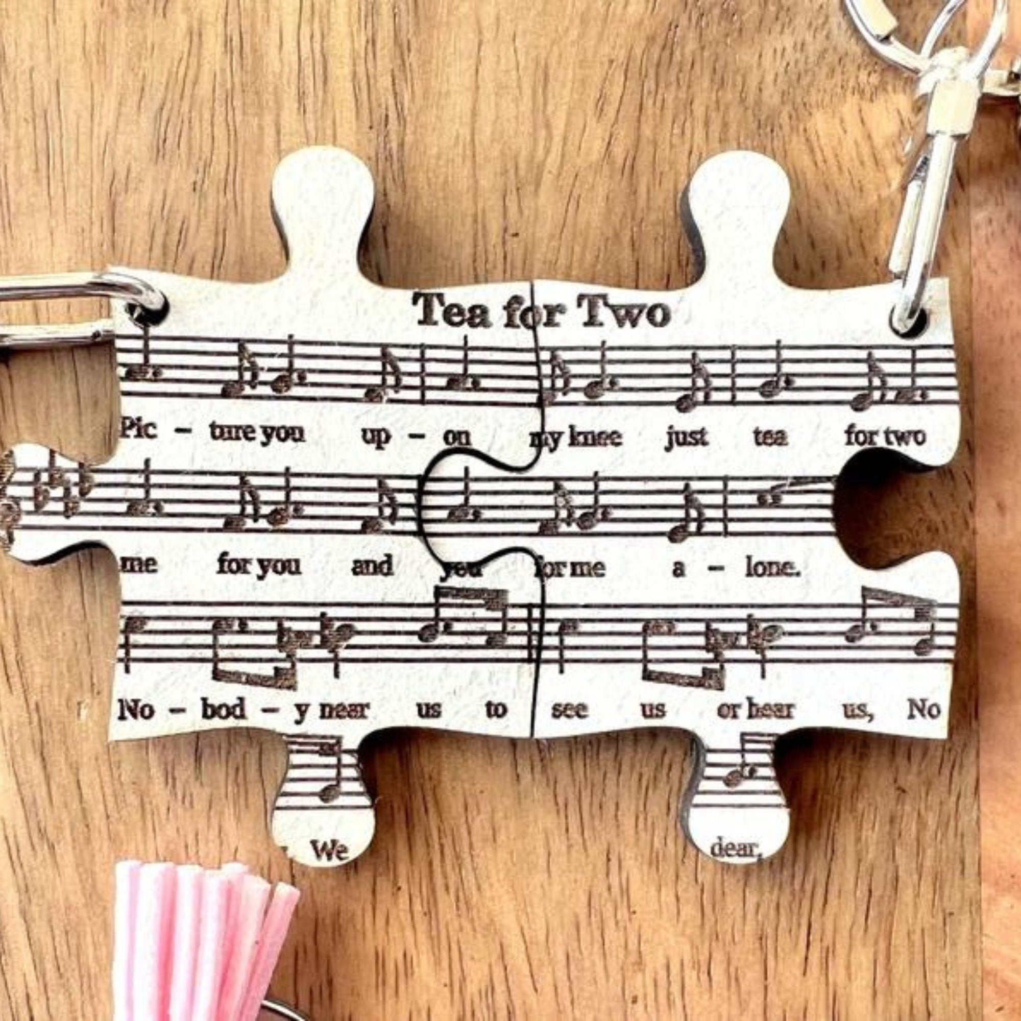 Laser Engraved Valentine Music Sheet Puzzle Couple Keychain, Song Keychain, Gifts for Boyfriend/Girlfriend, Anniversary Gift, Thank You Gift